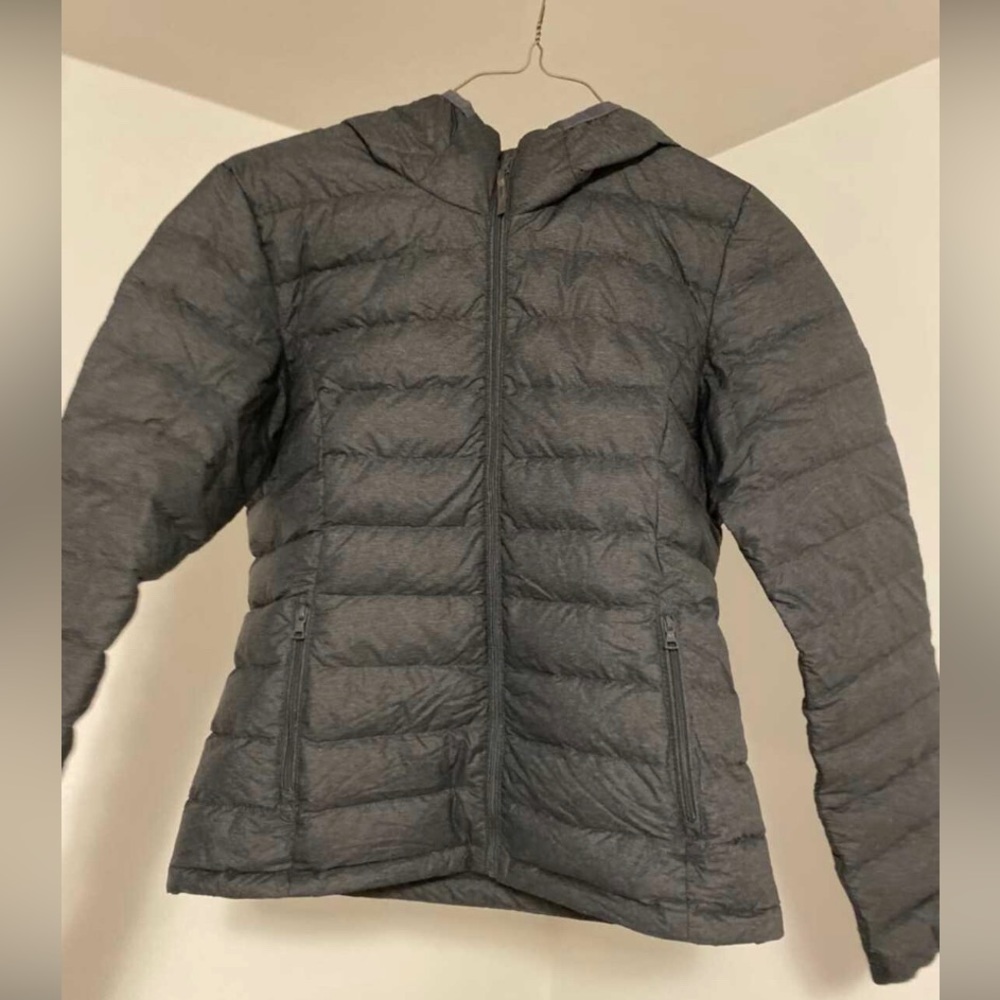 aritzia TNA puffer coat